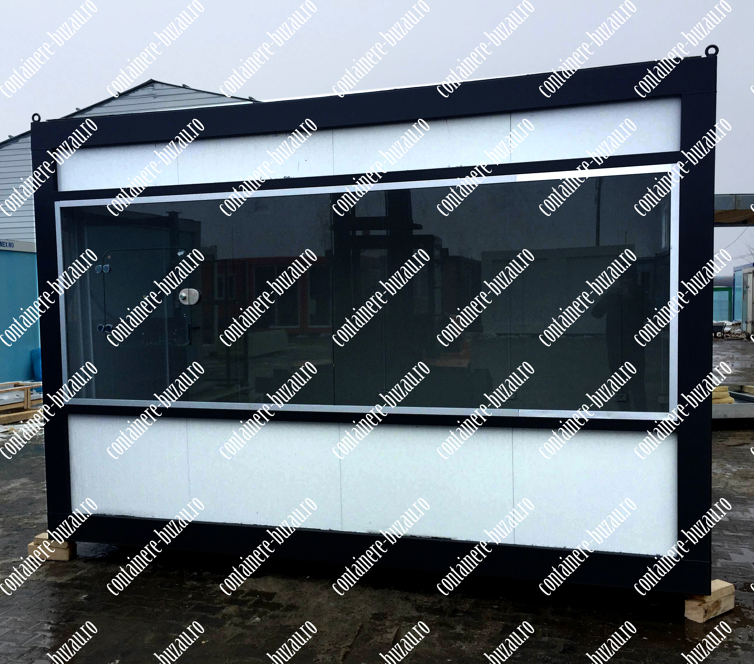 container casa pret Buzau